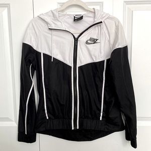 Black and White Nike windbreaker